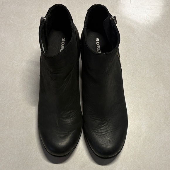 Sorel Black Leather Ankle Booties with Zipper - Picture 2 of 7